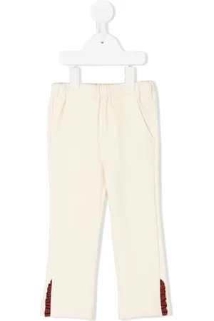 Familiar Pantalones rectos con detalle de volante