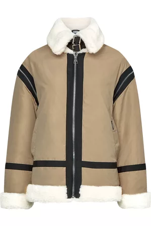 Karl Lagerfeld Chaqueta biker de pelo artificial de x Cara Delevinge