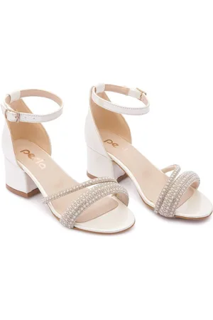 Sandalias con perlas discount blancas