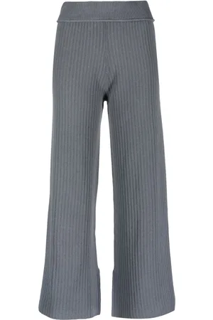 RUS Pantalones capri de canalé