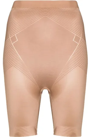 Spanx Pantalones cortos Thinstints® de talle alto