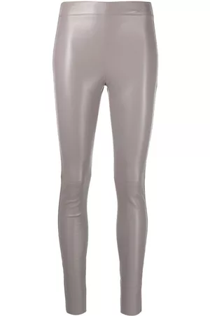 Joseph Leggins stretch