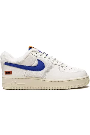 Nike Falda con botones en el frente