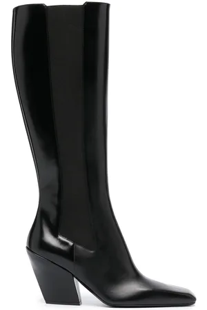 Prada Botas con tacón cuadrado