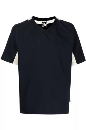 GR10K Camiseta con cuello en V