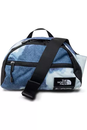 Supreme Riñonera Roo II de x The North Face