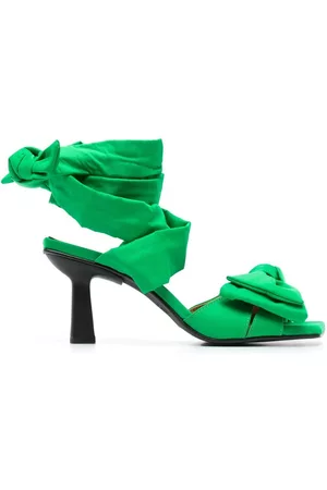 Ganni Sandalias con detalle de lazo