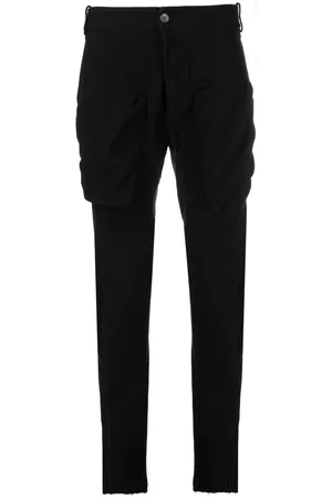 MASNADA Pantalones slim con efecto gofrado