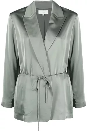 Vince Blazer con doble botonadura y cuello en V