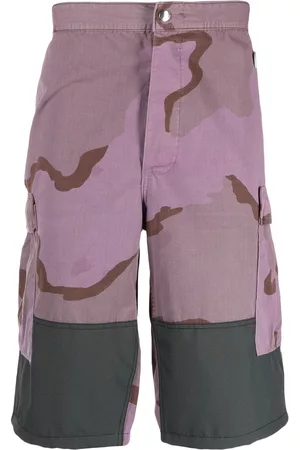 OAMC Bermudas cargo con motivo militar