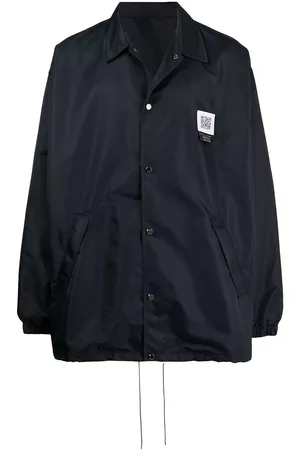 Fumito Ganryu Sobrecamisa con parche del logo