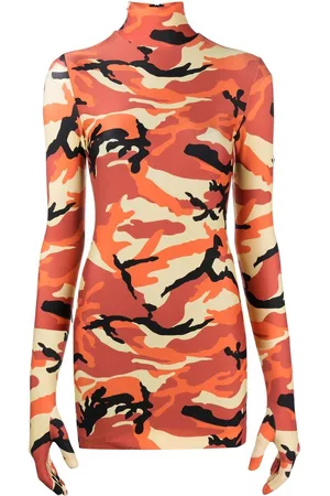 Vetements Vestido corto con estampado militar