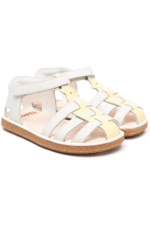 Camper Sandalias Miko con diseño a tiras