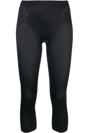 Spanx Leggins capri de talle medio