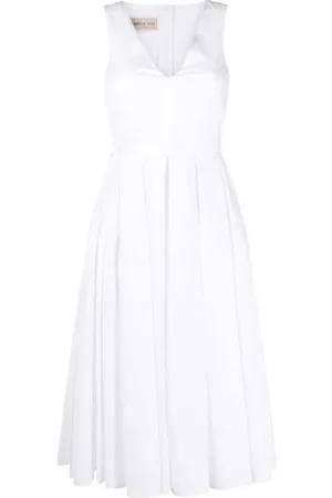 BLANCA Vestido sin mangas con cuello en V