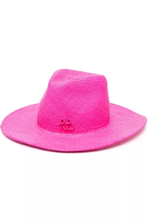 Ruslan Baginskiy Sombrero con detalle del logo