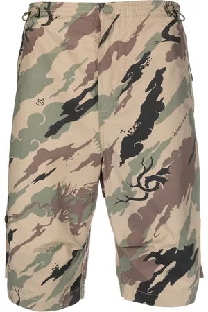 Maharishi Bermudas holgadas con estampado militar