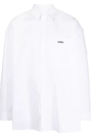 032c Camisa con logo bordado