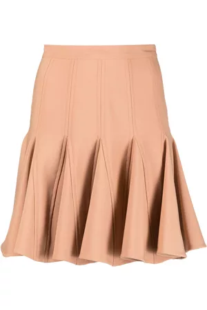 Nº21 Falda con borde plisado