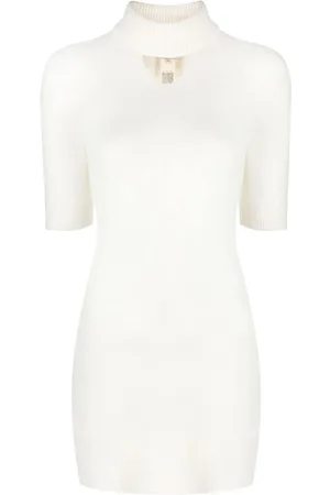 Patou Vestido corto con cuello redondo