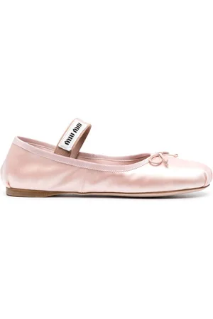 Miu Miu Bailarinas de satén con parche del logo