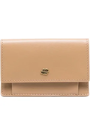 By Malene Birger Cartera Aya con placa del logo