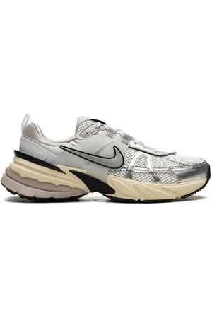 Nike Zapatillas V2K Run Metallic Silver