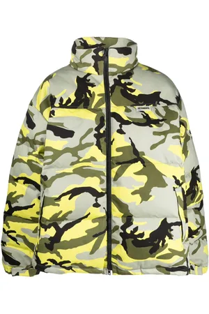 Vetements Chaqueta acolchada con estampado militar