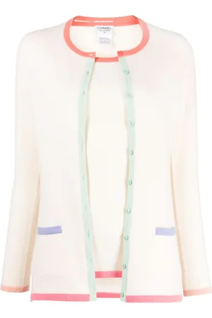 CHANEL Conjunto de top y cárdigan de punto