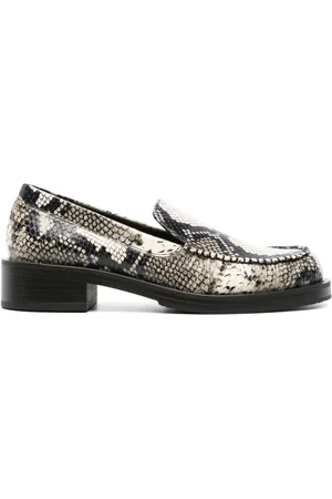 Stuart Weitzman Mocasines con efecto de piel de serpiente