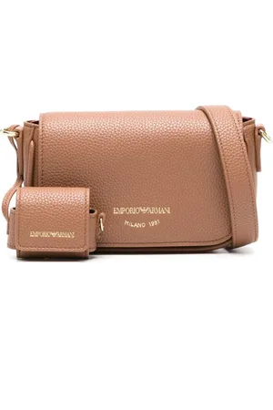 Emporio Armani Bandolera con letras del logo