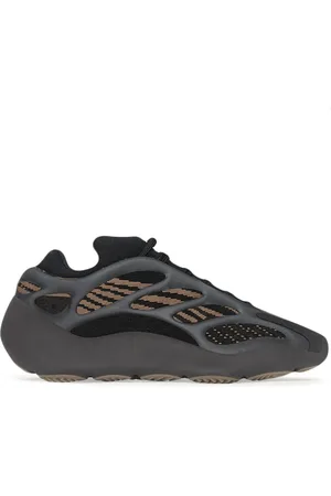 adidas Zapatillas YEEZY 700 V3 Clay Brown