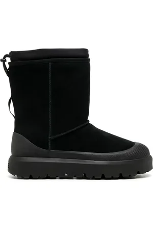 UGG Botas Classic Short Weather Hybrid