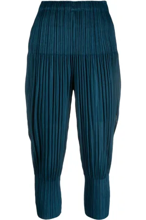PLEATS PLEASE ISSEY MIYAKE Pantalones capri plisados
