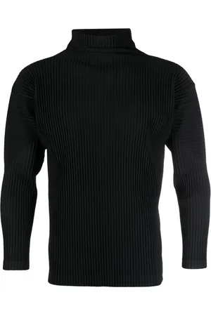 Issey Miyake Camiseta plisada con cuello alzado