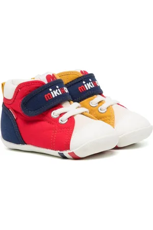Miki House Zapatillas con logo bordado y tira autoadherente