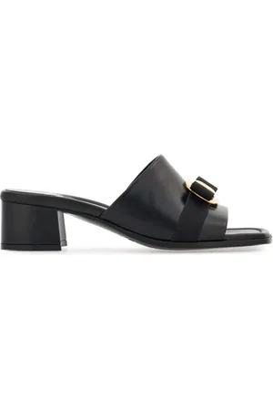 Salvatore Ferragamo Mules New Vara con tacón de 40mm