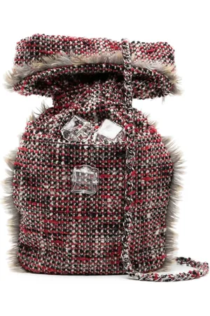 CHANEL Bandolera de tweed con botella de agua caliente 2010