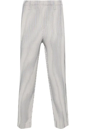 Issey Miyake Pantalones capri Tweed Pleats