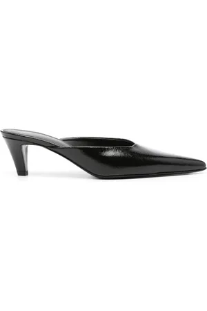Totême Mules The Patent con tacón de 55 mm