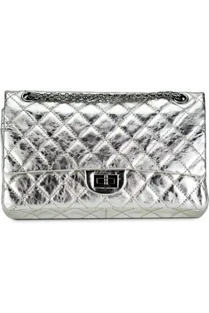 CHANEL Bolso de hombro 2.55 acolchado
