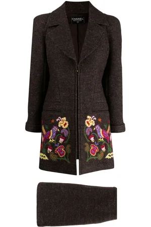 CHANEL Traje de falda con bordado floral 1997