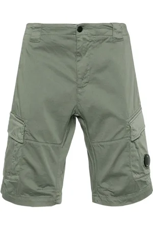 C.P. Company Bermudas cargo con detalle Lens