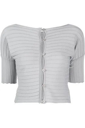 Low Classic Top con botones