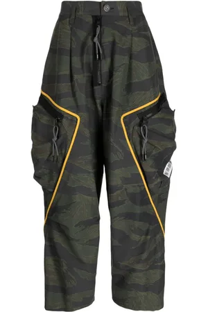 MOSTLY HEARD RARELY SEEN Pantalones capri con estampado gráfico