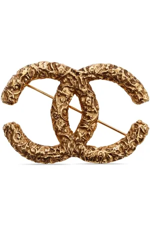 CHANEL Broche bañado en oro con logo CC 1993