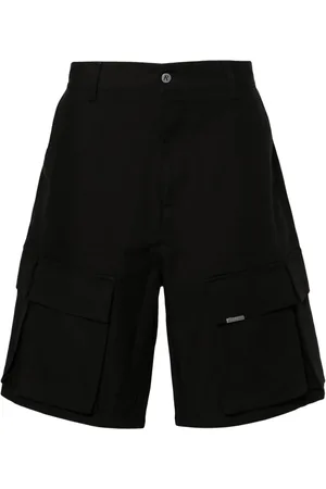 Represent Bermudas cargo con placa del logo