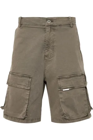 Represent Bermudas cargo con múltiples bolsillos