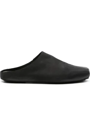 UMA WANG Slippers con puntera cuadrada