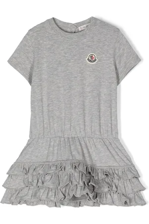 Moncler Vestido corto con aplique del logo